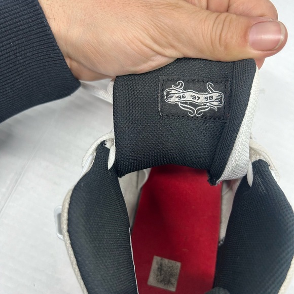 JORDAN SIX RINGS - Picture 3 of 5